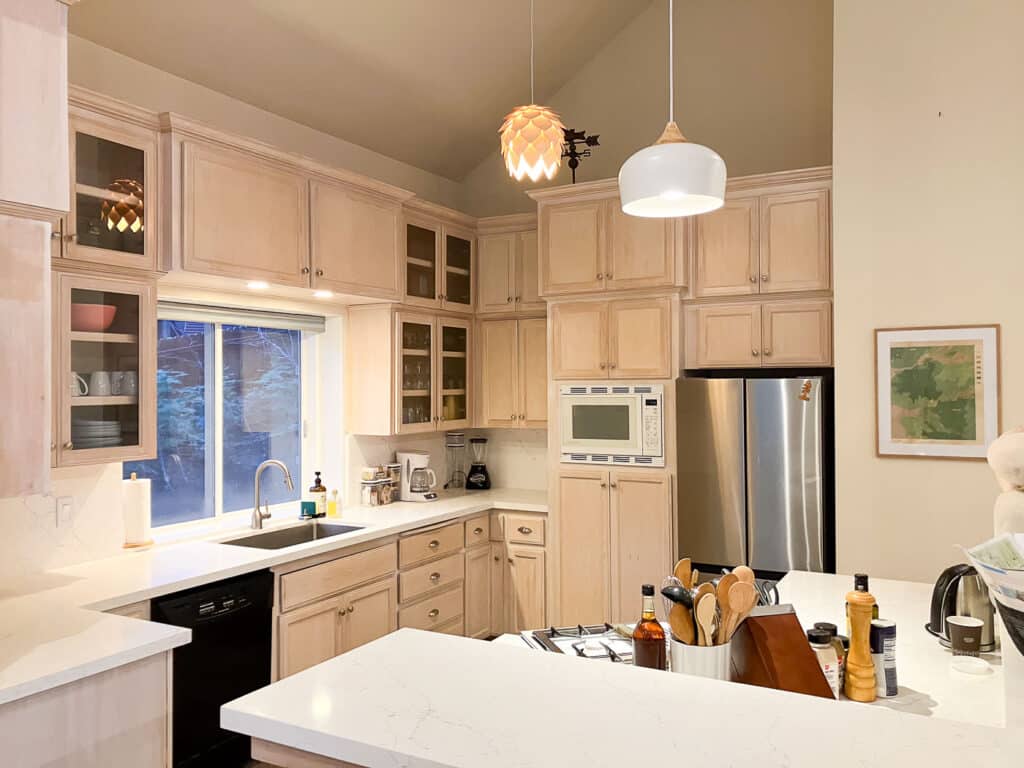 Sugar Pine rental cabin kitchen