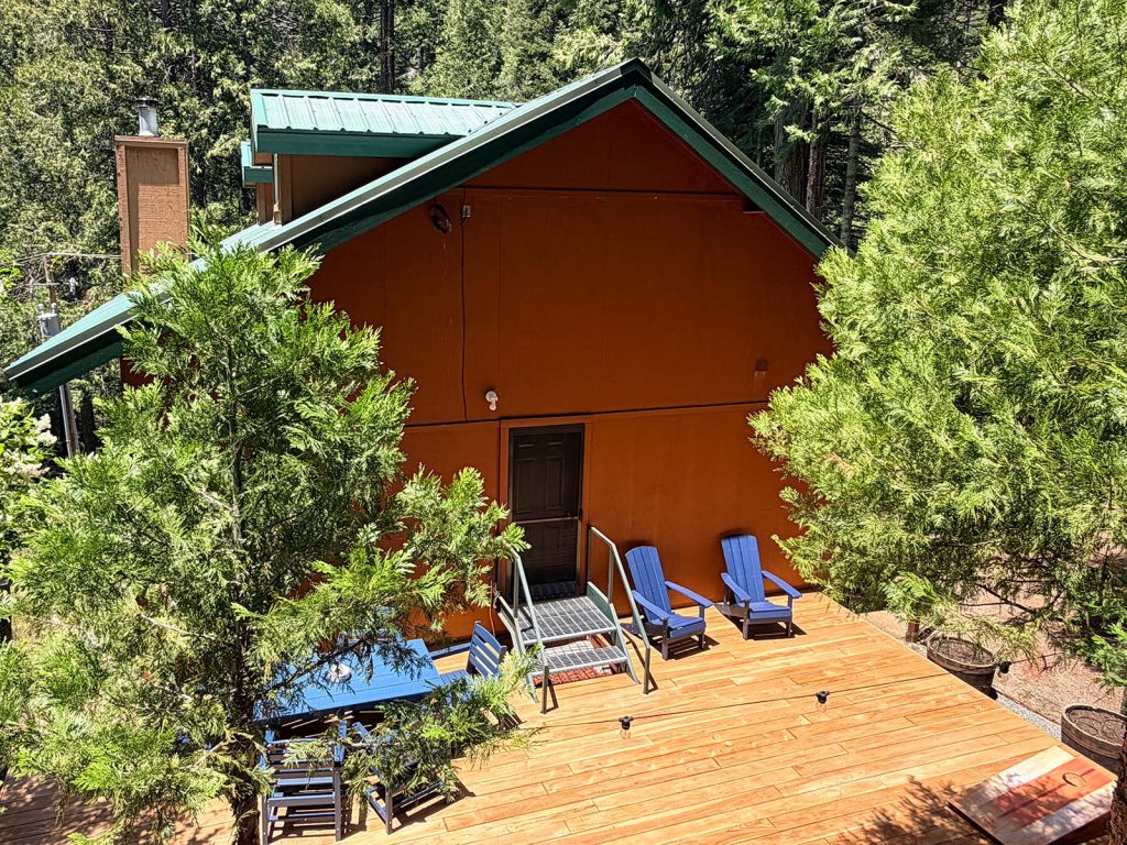 Back Deck Yosemite Rental