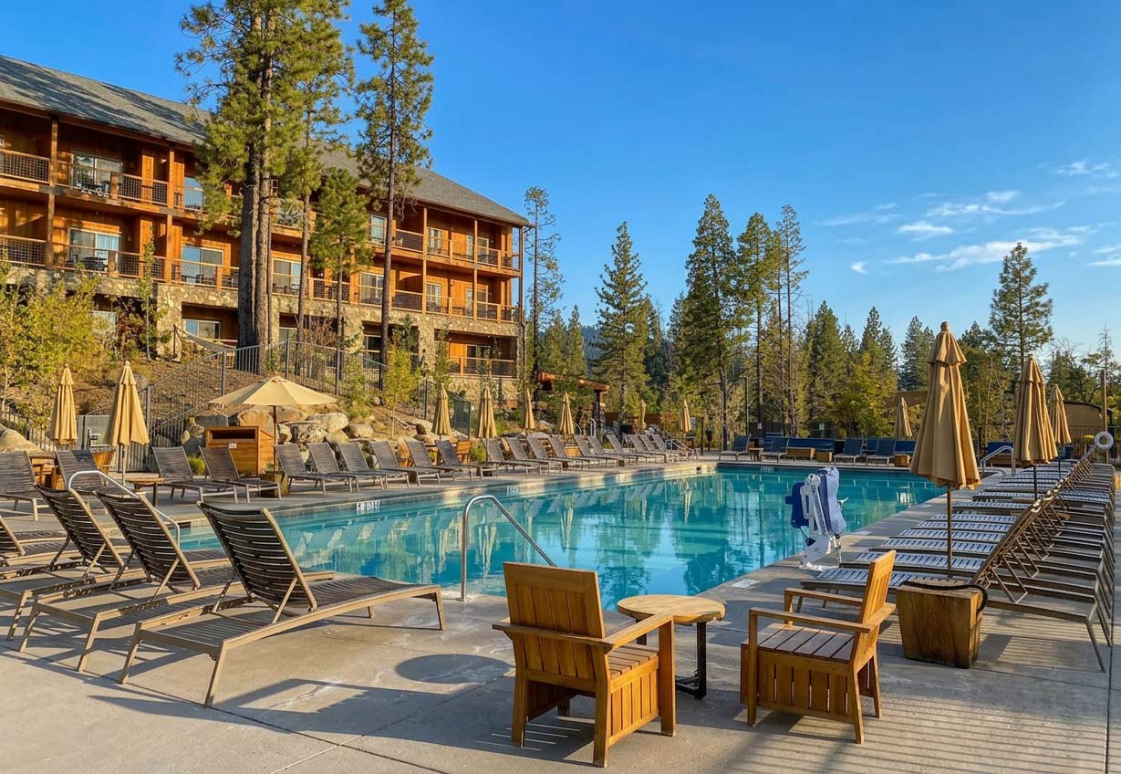 Rush Creek Lodge pool